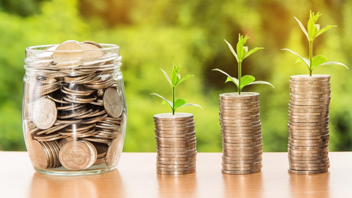 TOP 6 akcji GPW na celowniku analityków: Potencjał wzrostu do 88%!