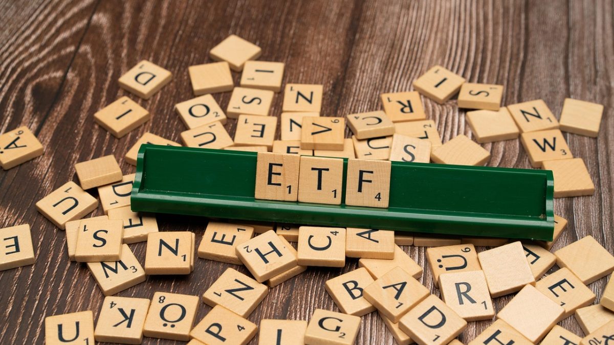 Rekordowe 626 mld USD w jednym kwartale. Gdzie tak naprawdę płynie kapitał z ETF-ów?
