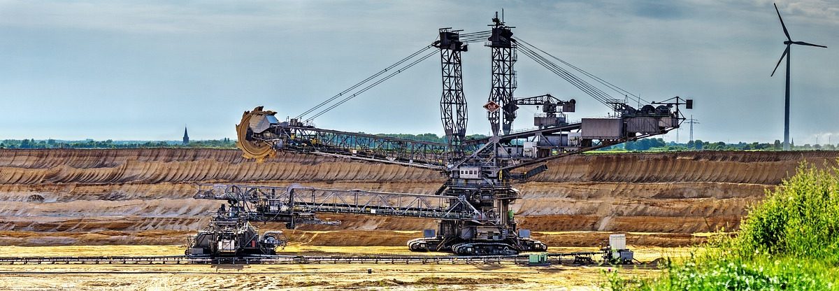 KGHM wraca do gry! Gigant srebra po 40% załamaniu gotowy na nowe rekordy?