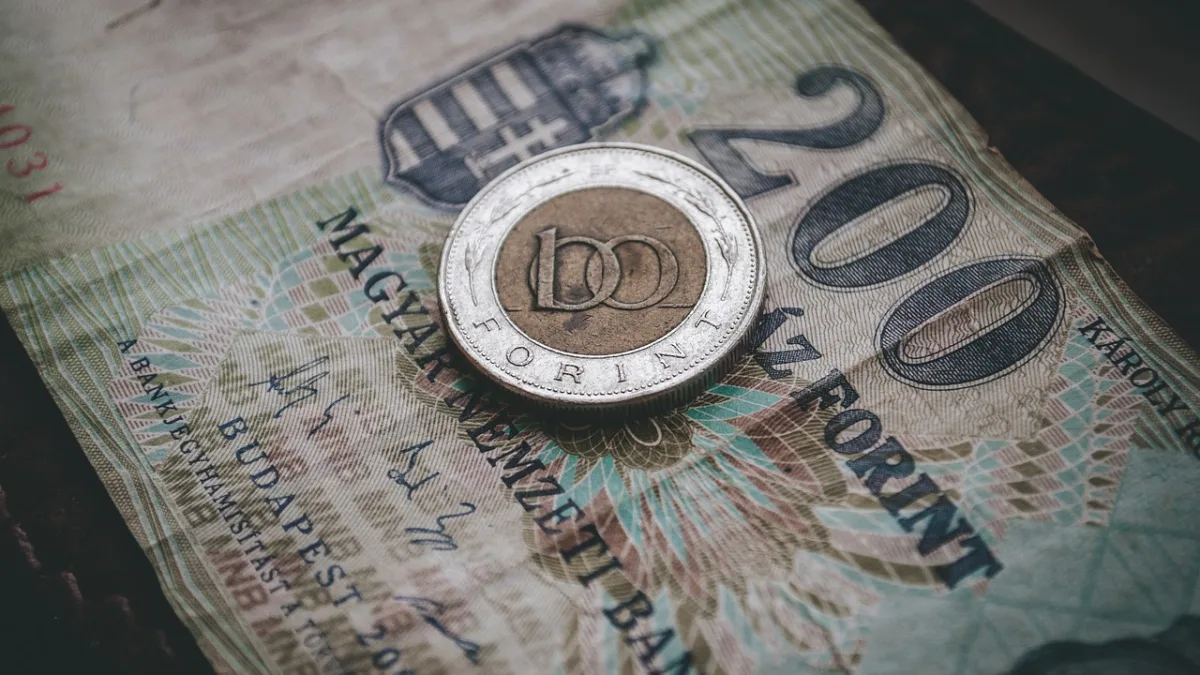 Forint w górę! Kurs HUF/PLN znów rośnie. Co mówią najnowsze dane?