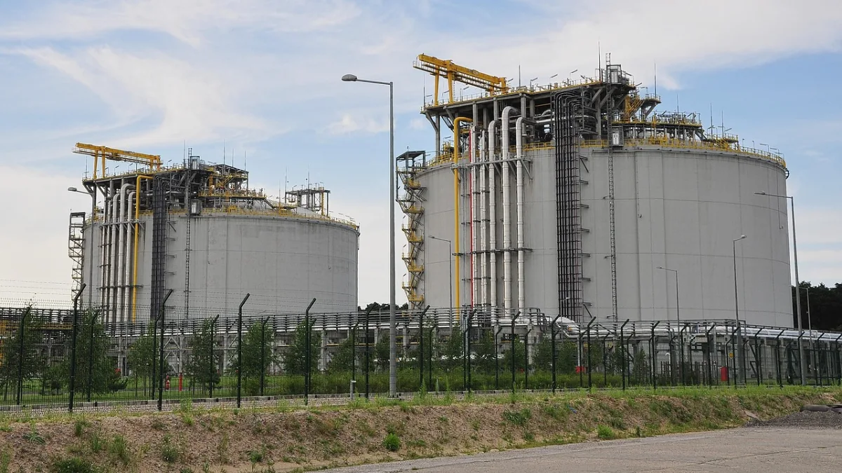 Gazowe dno Europy: Polska lepsza od sąsiadów, ale i tak poniżej średniej