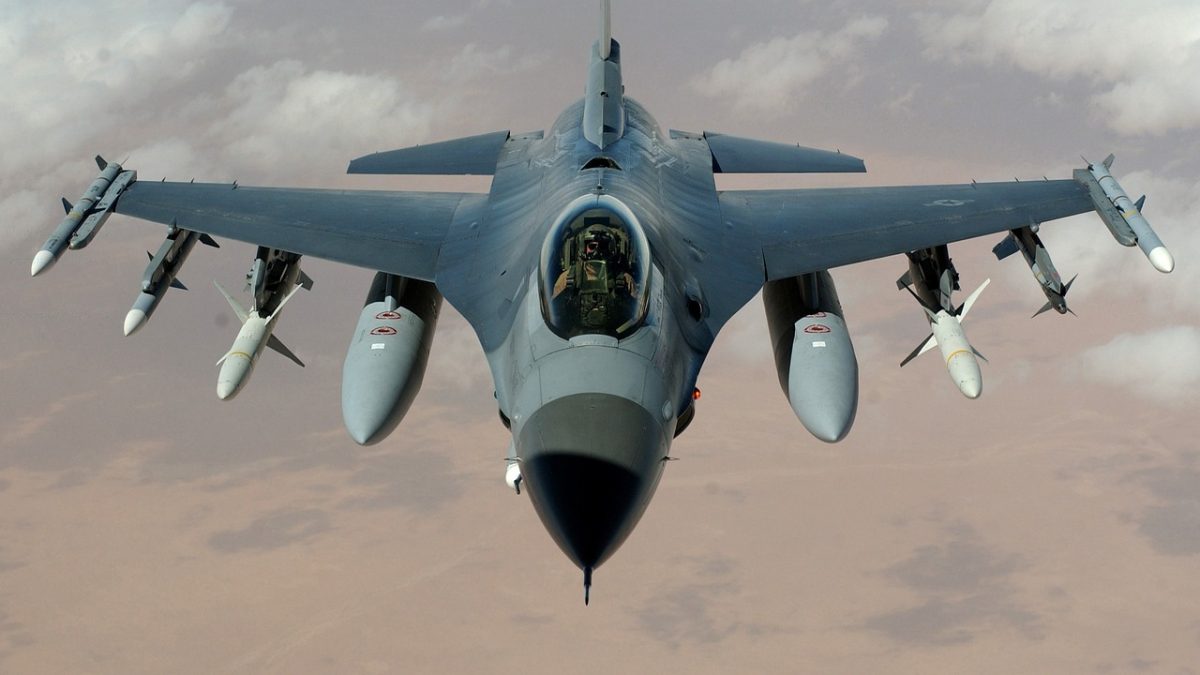 Polskie F-16 w akcji nad Bałtykiem. Rosyjski samolot rozpoznawczy przechwycony