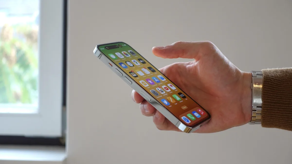 iPhone na orbicie Księżyca! Tak NASA wykorzystuje smartfony w misji Artemis II