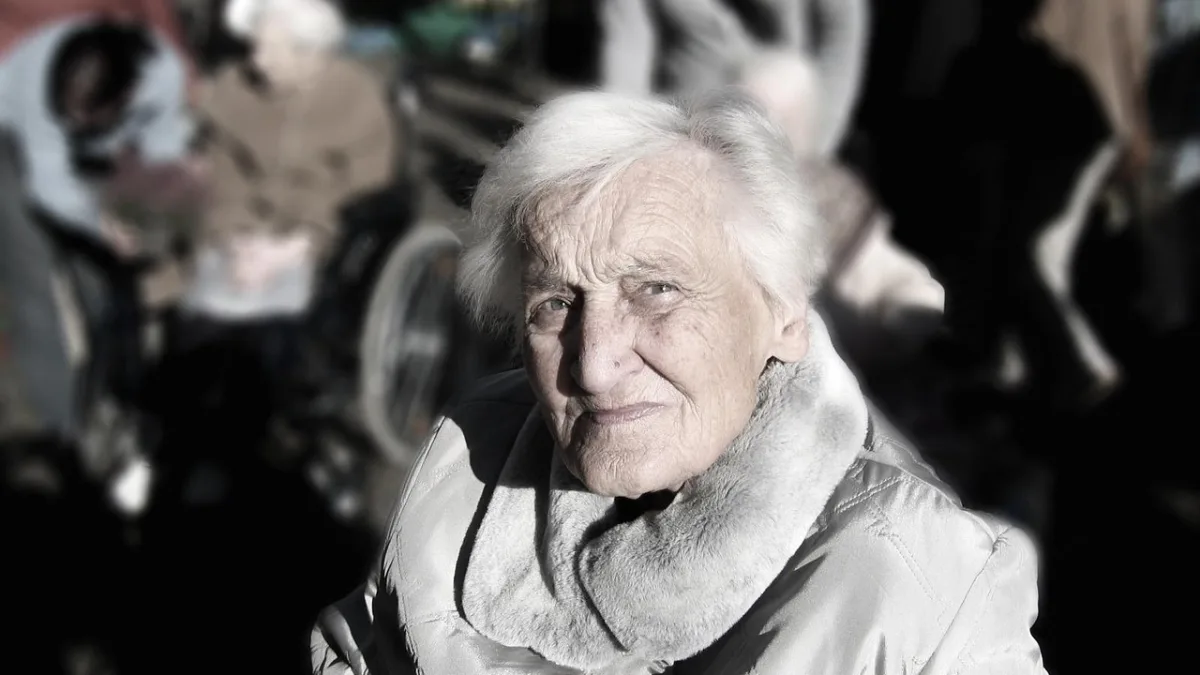 Emeryci oddają mieszkania za dożywotnią rentę. Rekordowy boom w 2024 roku!