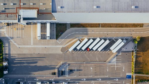 Widmo zwolnień wisi nad przemysłem. Kolejne setki osób stracą pracę w Polsce