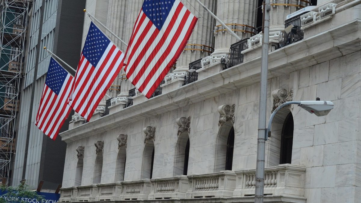Czerwone flagi nad Wall Street. Bank of America ostrzega przed bessą i korektą