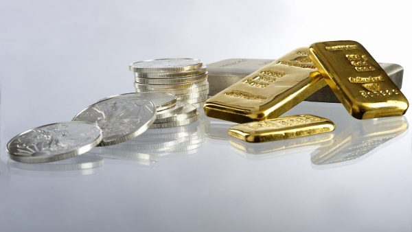Złoto tanieje, inwestorzy nie panikują. Wyniki pierwszego półrocza