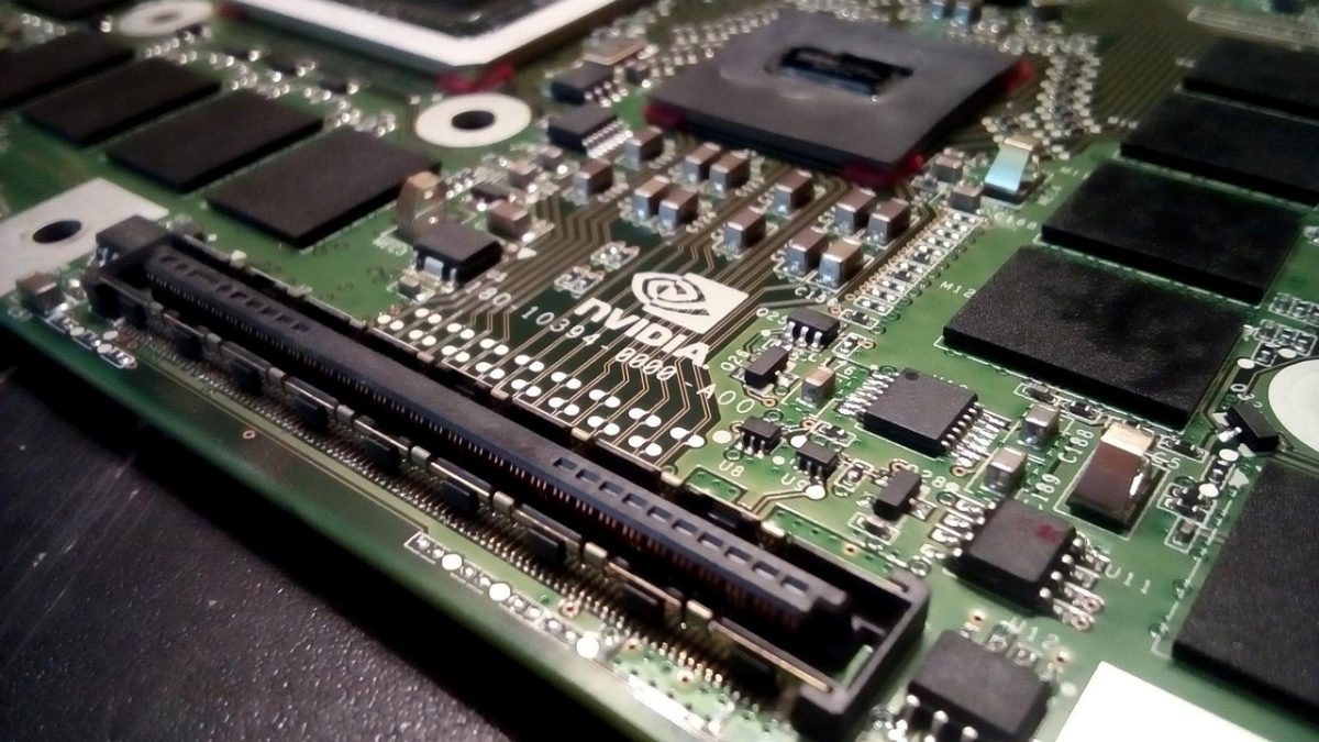 Nvidia: rynek obawia się 'obiegu zamkniętego’ w finansowaniu AI. Koszt ubezpieczenia długu podwojony