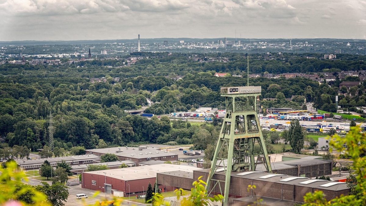 Niemieckie zamówienia w przemyśle: +2,5% w lipcu, ale bez dużych kontraktów byłby spadek