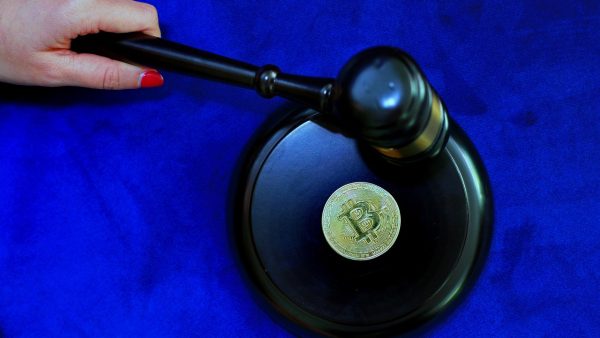 Bitwa o krypto-ustawę: Sejm przegłosuje weto Nawrockiego, a Kancelaria Prezydenta nie ustępuje