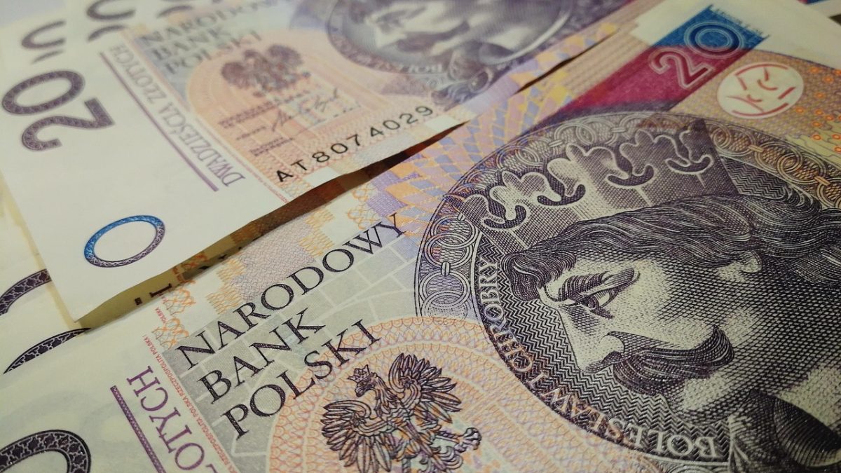 Z rynku pracy zniknie 2,1 mln osób. Firmy wciąż odsiewają doświadczonych 50+