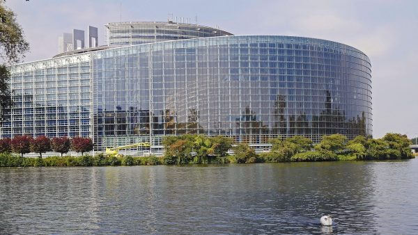 Unijny budżet na krawędzi. Merz tnie, Polska grozi wetem